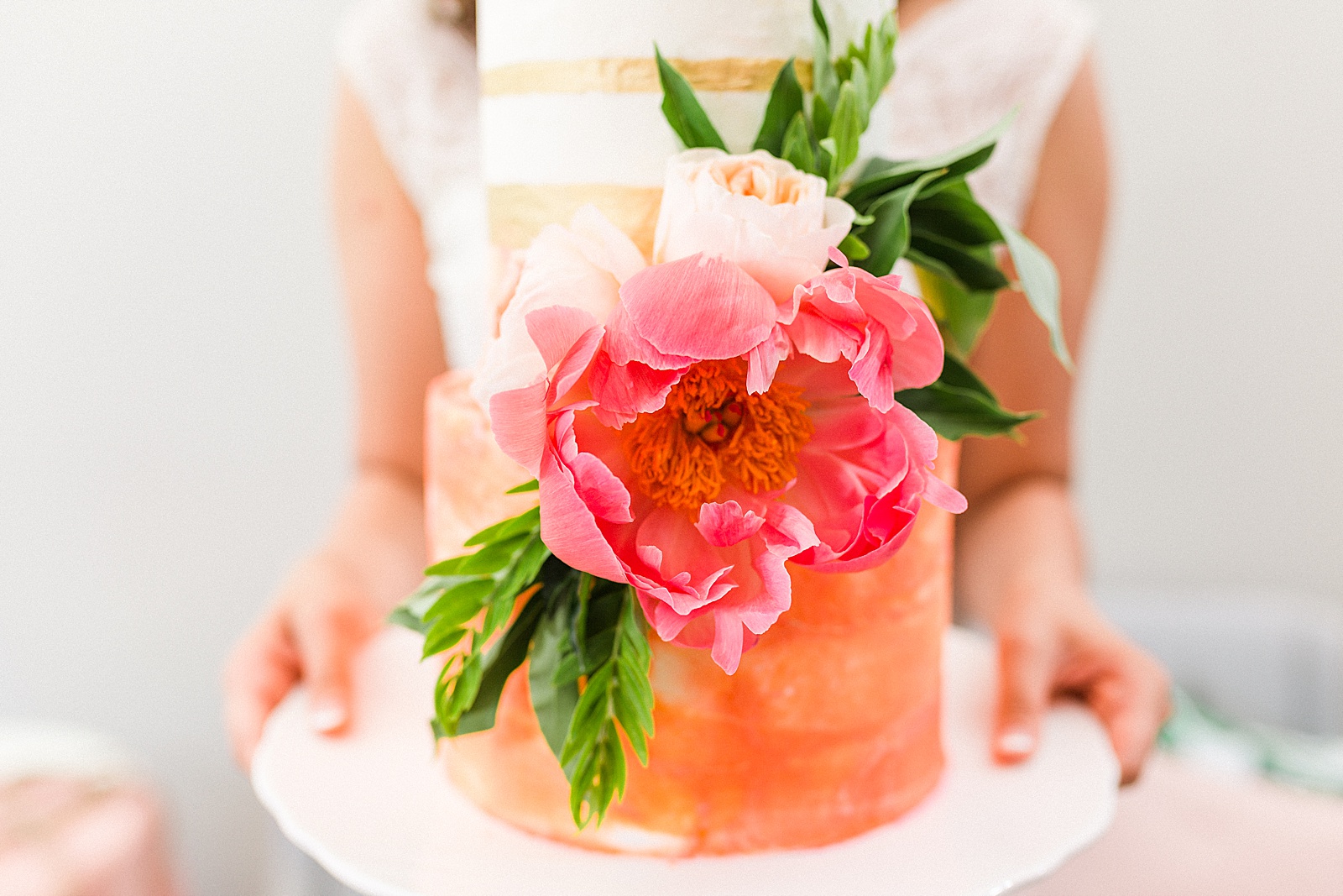 Tropical wedding cake by Refined Sugar Cakes